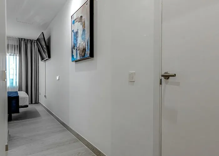 アパート Luxury 2bedroom On San Juan プラヤ・デ・サン・ファン